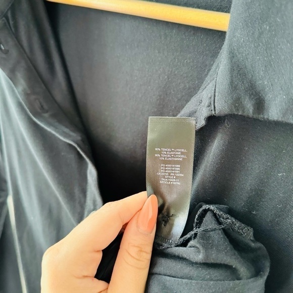 Aritzia Wilfred Black Button Up - Picture 4 of 7